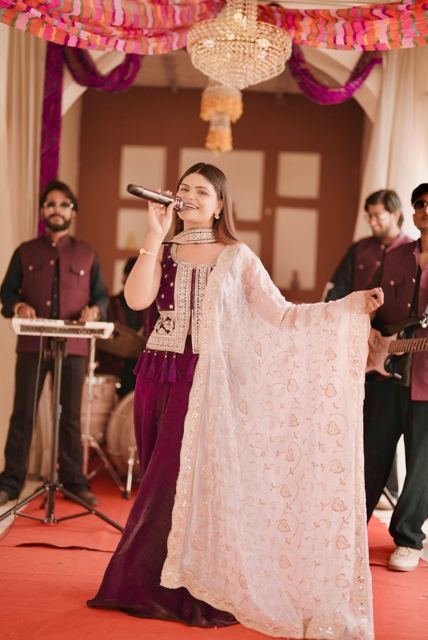 Anchal Bhatt — Live with the band