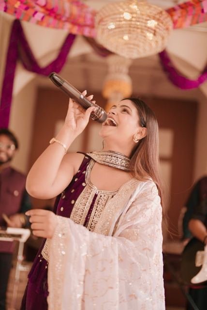 Anchal Bhatt — In full voice